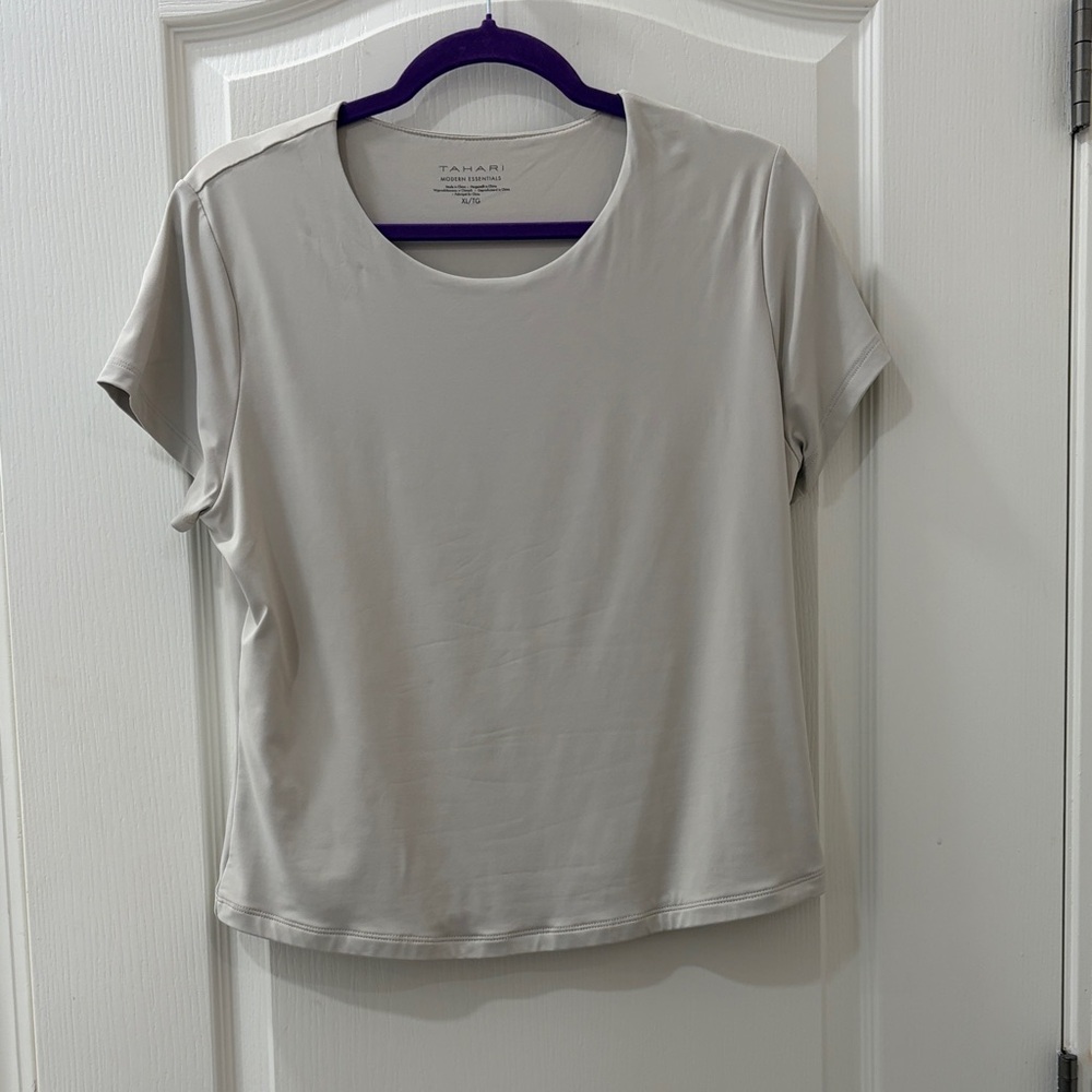 Tahari grey nude Short Sleeve Crewneck Top sz Xl